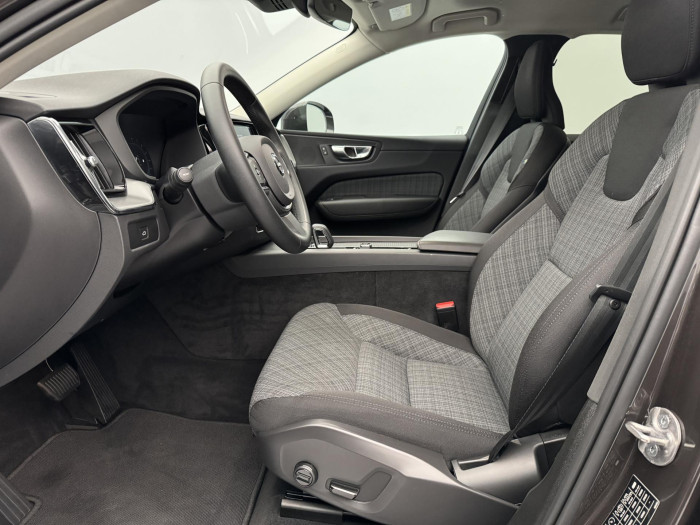 Volvo XC60 B4 CORE AUT CZ 1.maj
