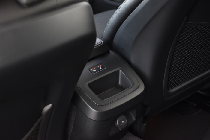 Volvo V60 B4 MOMENTUM REZERVACE 2.0 Momentum