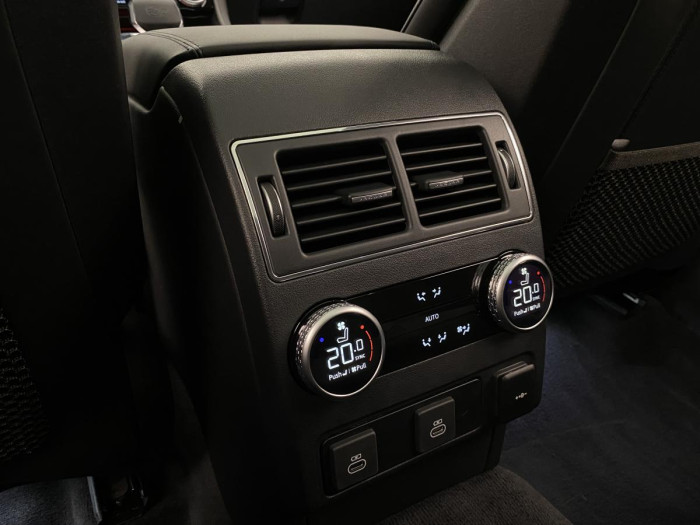 Jaguar F-Pace SVR 575 EDITION REZERVACE 5.0 Edition