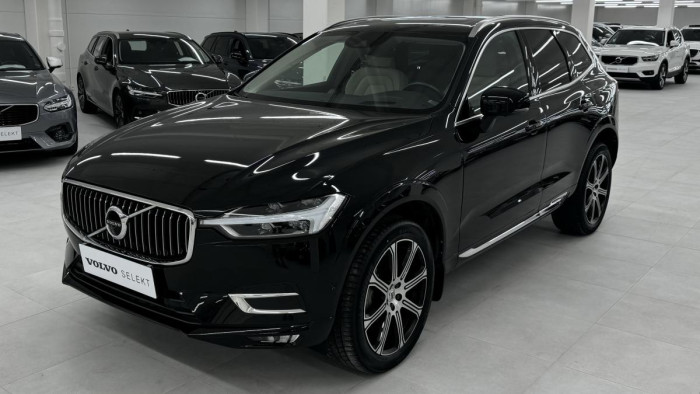 Volvo XC60 B5 AWD INSCRIPTION REZERVACE
