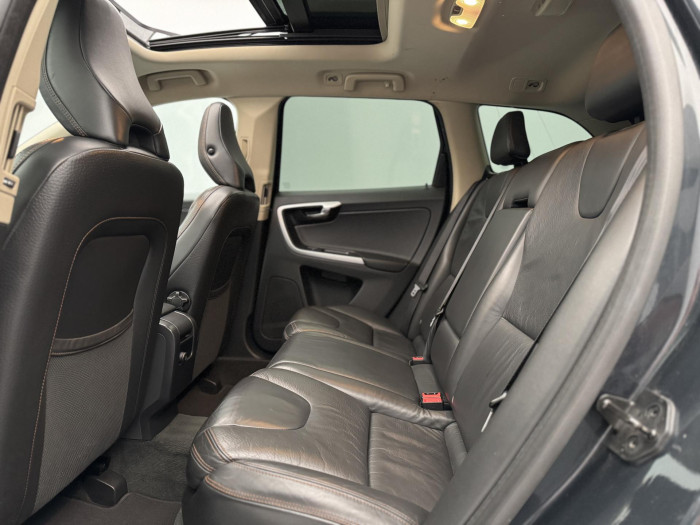 Volvo XC60 D5 AWD SUMMUM 2.4 d Summum
