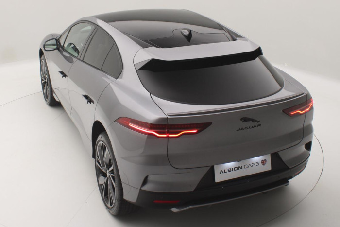Jaguar I-Pace REZERVACE