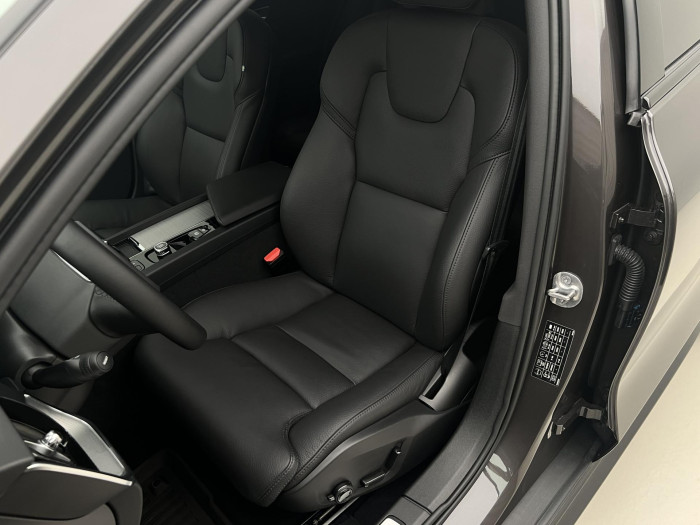 Volvo V60 CC B5 AWD PLUS BRIGHT AUT