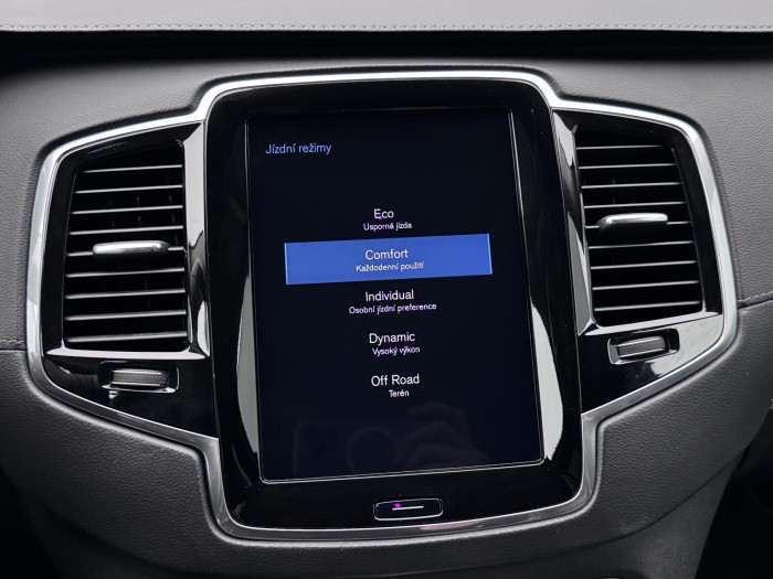 Volvo XC90 T6 AWD INSCRIPTION AUT CZ