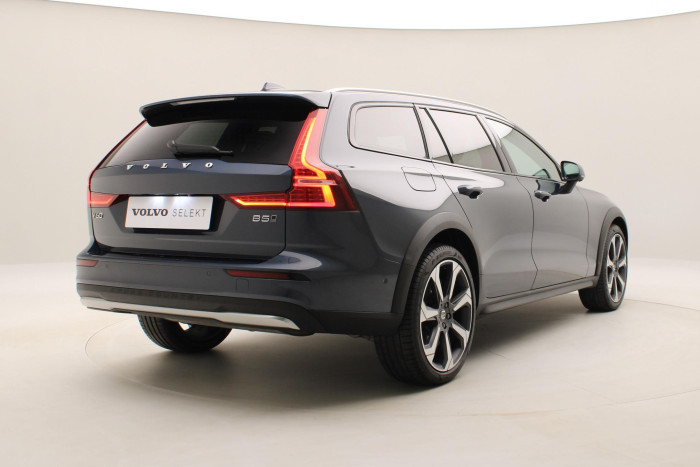 Volvo V60 CC B5 AWD ULTIMATE AUT 1.maj 2.0 CC CC