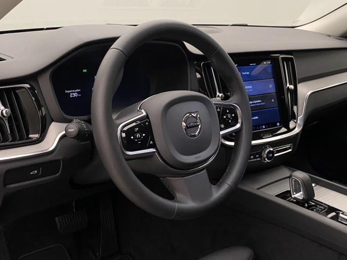 Volvo V60 CC B5 AWD PLUS AUT 1.maj