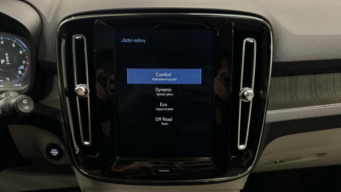 Volvo XC40 T5 AWD INSCRIPTION AUT