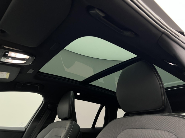 Volvo V60 T6 AWD RECHARGE ULTRA DARK AUT