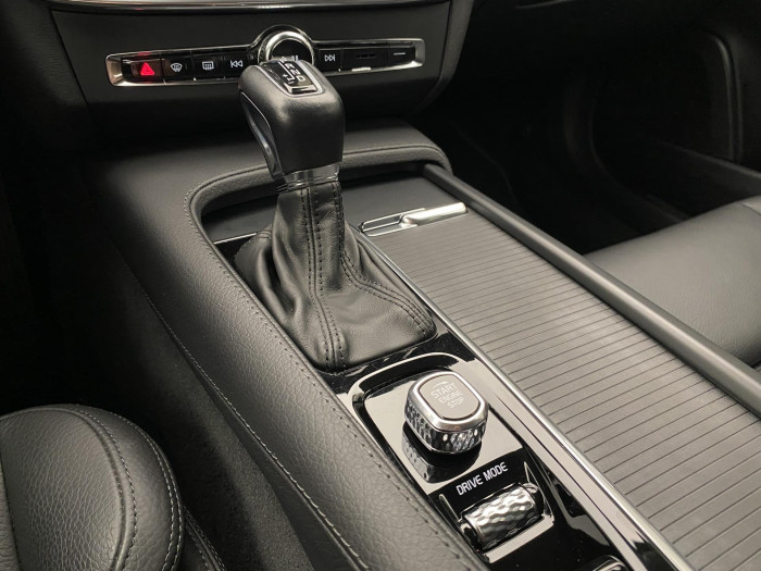 Volvo V90 D5 AWD MOMENTUM AUT 2.0 d Momentum