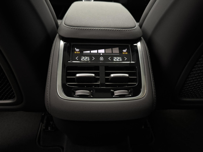 Volvo XC90 B5 AWD AUT BLACK EDITION ULTRA 2.0 Edition