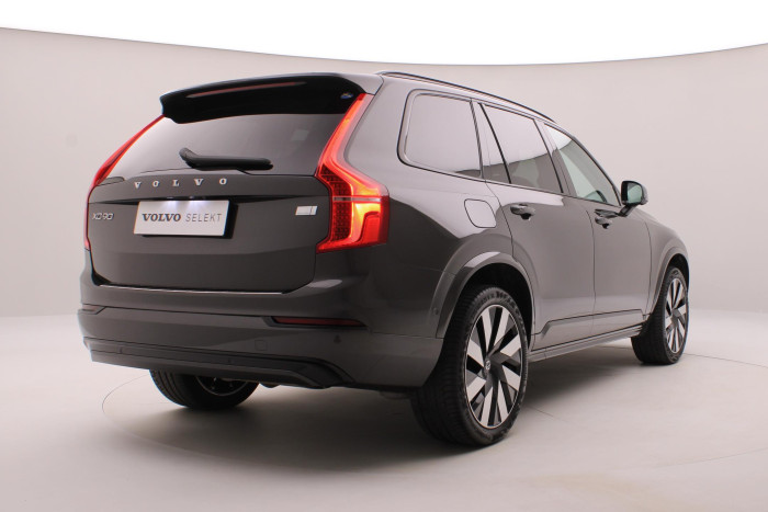 Volvo XC90 T8 AWD RECHARGE DARK REZERVACE