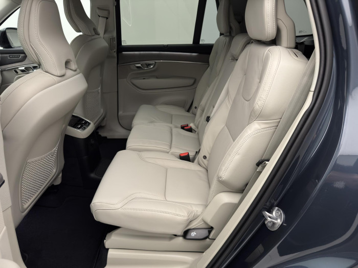 Volvo XC90 T8 AWD RECHARGE DARK PLUS 7m