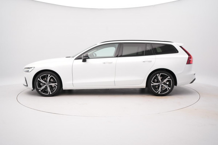 Volvo V60 B4 DARK PLUS AUT 1.maj.