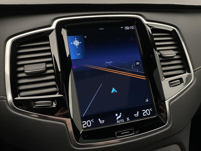 Volvo XC90 B6 AWD R-DESIGN REZERVACE