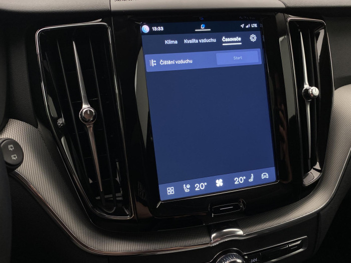 Volvo XC60 B5 AWD DARK PLUS AUT CZ