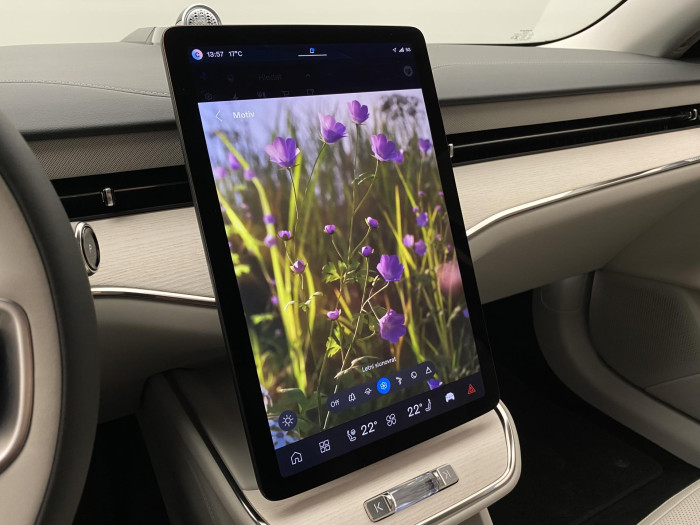 Volvo ES90 PURE ELECTRIC ULTRA