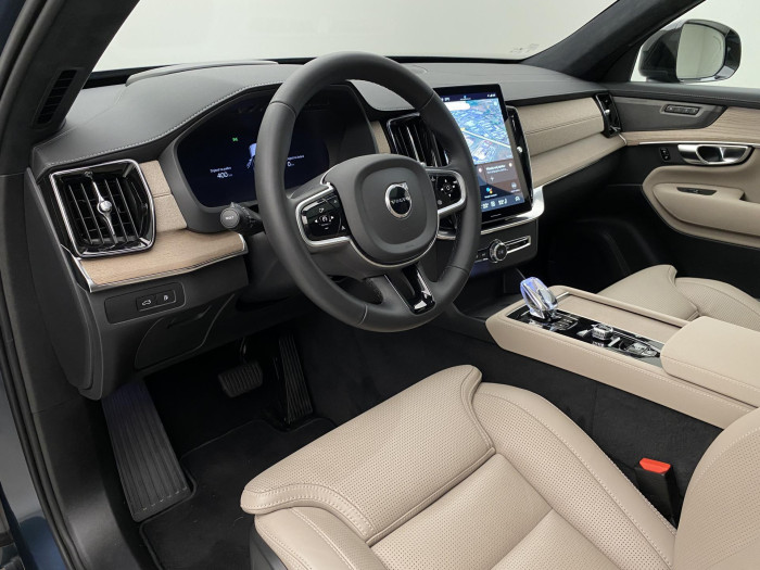Volvo XC90 T8 AWD RECHARGE DARK ULTRA 7