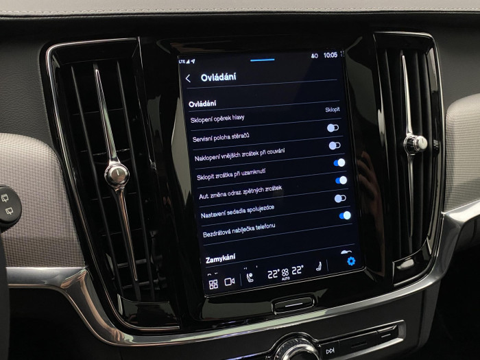 Volvo V90 B5 ULTIMATE DARK AUT 1.maj