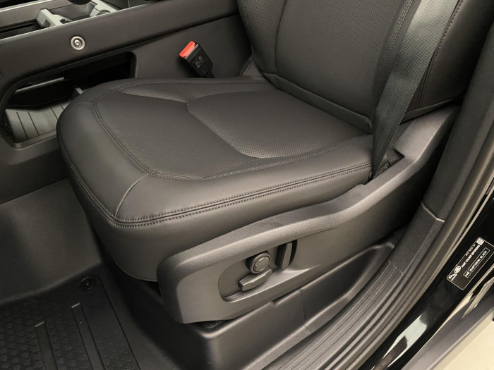 Land Rover Defender 110 D300 X-DYNAMIC SE AWD AUT 3.0 d Dynamic SE