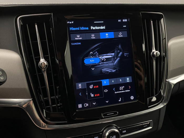 Volvo V90 CC B4 AWD PLUS AUT CZ 1.maj