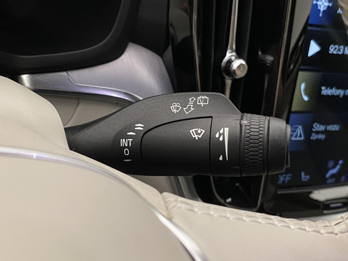 Volvo V60 D4 MOMENTUM AUT 2.0 d Momentum