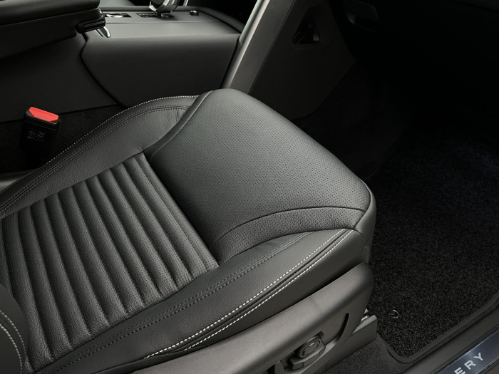 Land Rover Discovery D250 DYNAMIC SE AWD Aut 3.0 d Dynamic SE