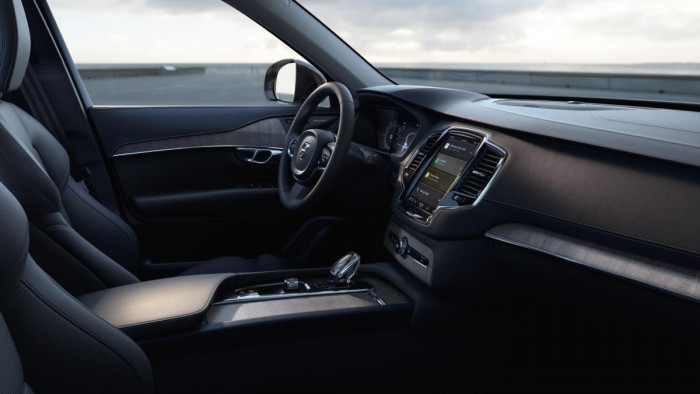 Volvo XC90 B6 AWD AUT BRIGHT PLUS 7-míst 2.0 Plus
