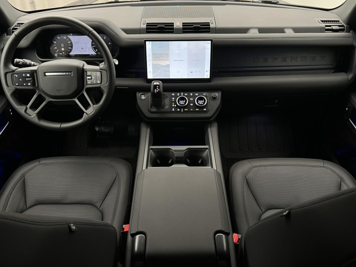 Land Rover Defender 110 D300 X-DYNAMIC SE AWD AUT 3.0 d Dynamic SE