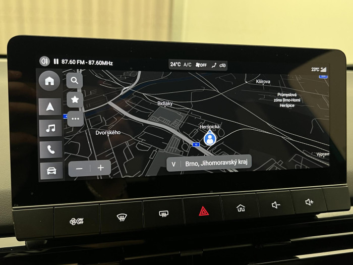 MG MG4 EV EXCLUSIVE 64 kWh CZ 1.maj. Exclusive