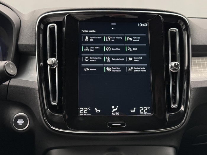 Volvo XC40 B4 MOMENTUM PRO CZ 1.maj 2.0 Momentum