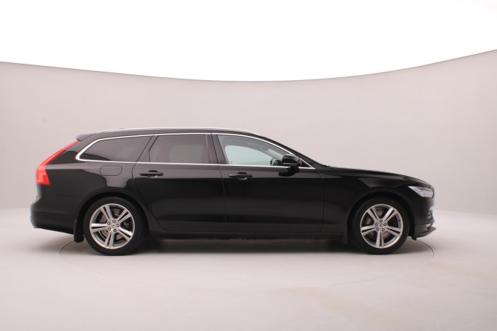 Volvo V90 T4 MOMENTUM AUT REZERVACE 2.0 Momentum
