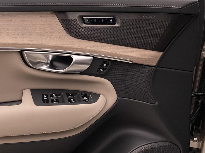 Volvo XC90 T8 AWD RECHARGE BRIGHT PLUS 7m