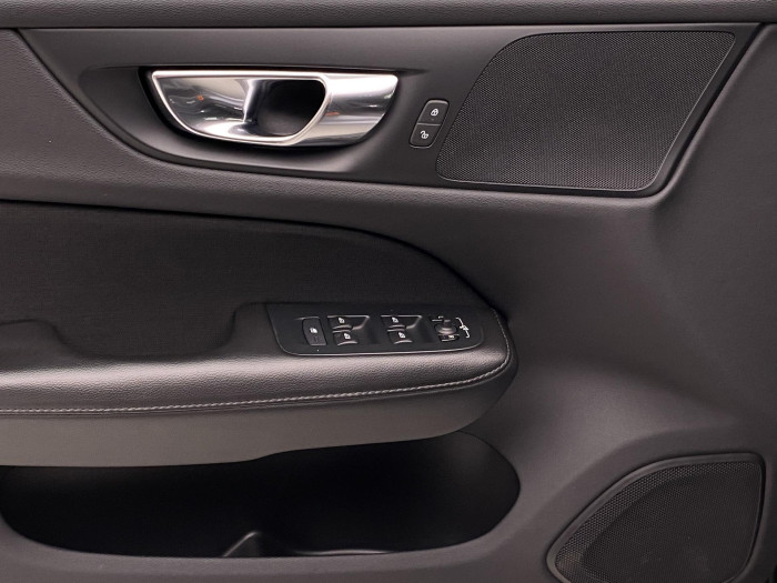 Volvo V60 D3 AWD MOMENTUM AUT CZ 2.0 d Momentum