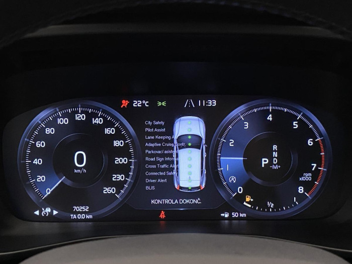 Volvo XC40 T5 AWD MOMENTUM REZERVACE 2.0 Momentum