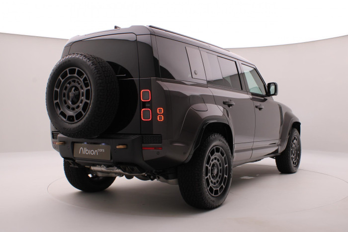 Land Rover Defender OCTA P635