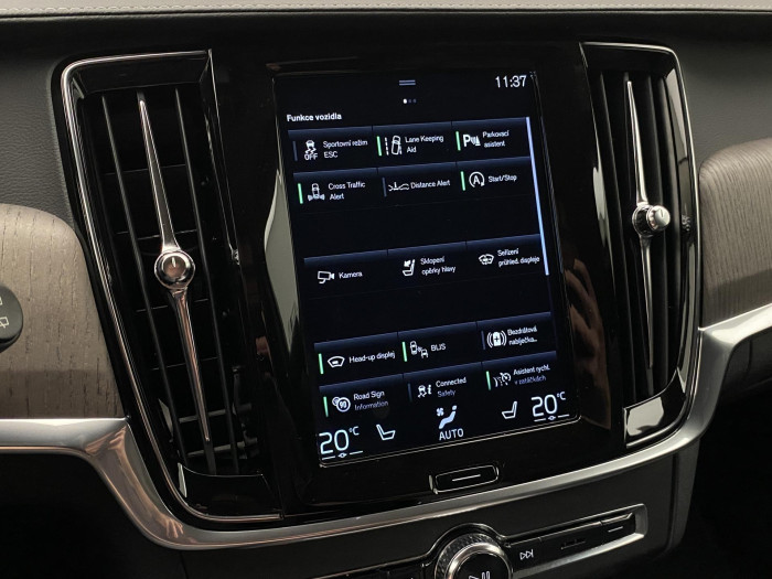 Volvo V90 CC B5 AWD MOMENTUM AUT CZ 2.0 CC CC Momentum