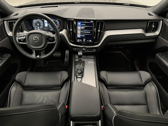 Volvo XC60 T4 R-DESIGN AUT