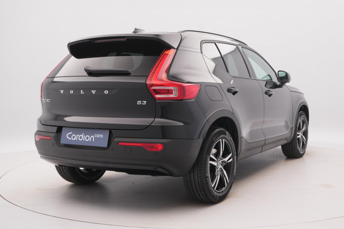 Volvo XC40 B3 AUT DARK PLUS