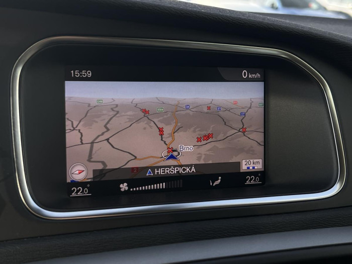 Volvo V40 D2 NAVIGACE Aut 1.maj. 2.0 d