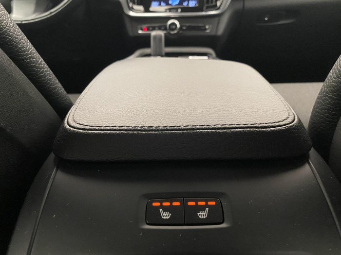 Volvo V90 B4 MOMENTUM AUT CZ 2.0 Momentum