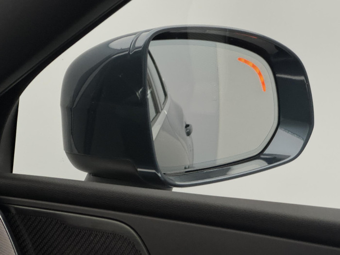 Volvo XC60 B4 AWD INSCRIPTION REZERVACE