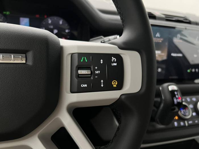 Land Rover Defender 110 D250 S AWD Aut 3.0 d