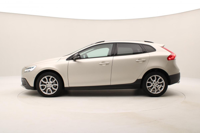 Volvo V40 CC T3 INSCRIPTION REZERVACE 1.5 CC CC