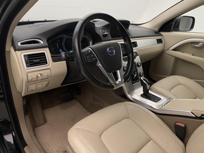 Volvo XC70 D4 AWD SUMMUM AUT CZ 2.4 d Summum
