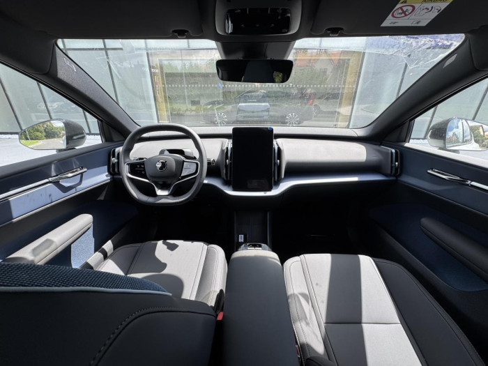 Volvo EX30 PURE ELECTRIC AWD TWIN PLUS
