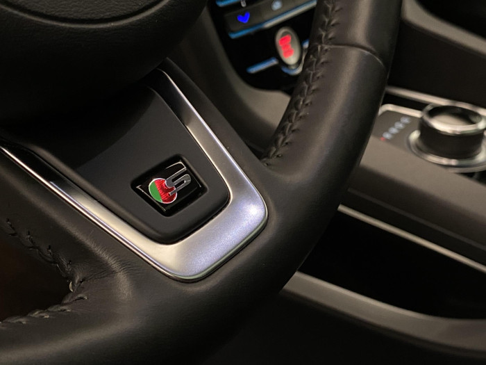 Jaguar F-Pace 30d S AWD AUT CZ REZERVACE 3.0 d