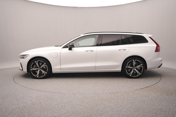 Volvo V60 T6 AWD Plug-in DARK ULTRA