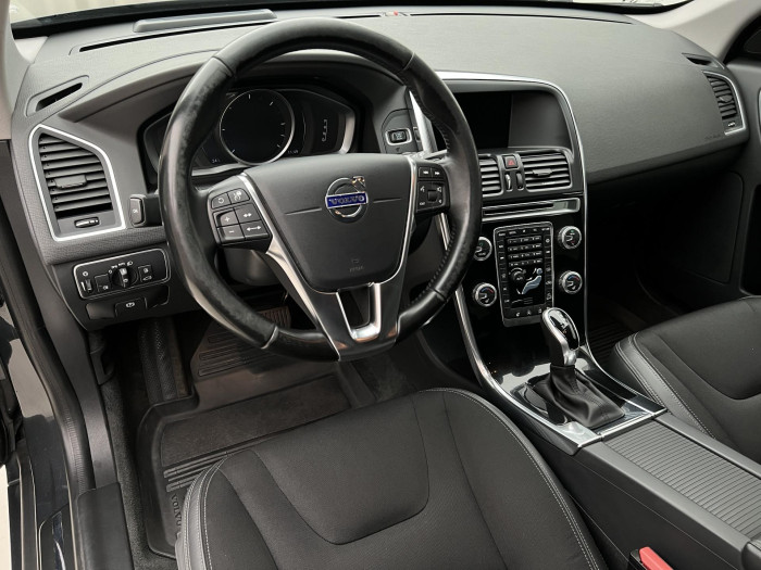 Volvo XC60 D4 AWD MOMENTUM AUT 2.4 d Momentum