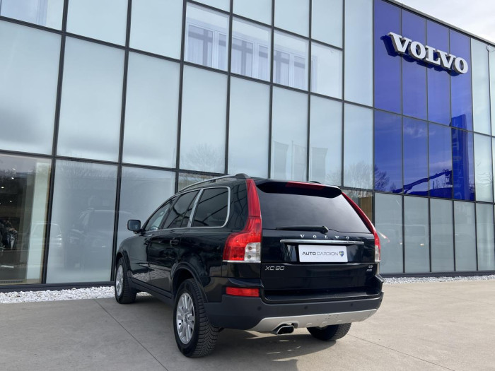Volvo XC90 D5 AWD SUMMUM 7MÍSTNÁ 2.4 d Summum