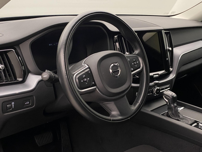 Volvo XC60 D4 MOMENTUM AUT 1.maj 2.0 d Momentum